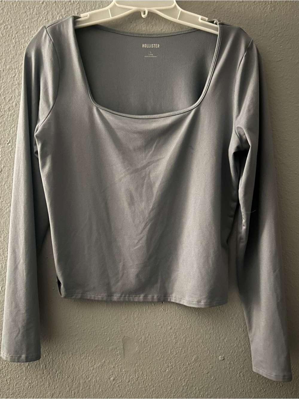 Hollister Scoop Neck Long-Sleeve Top in Light blue